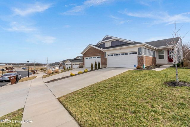 10040 Windcrest Farms Ln, Louisville, KY 40291