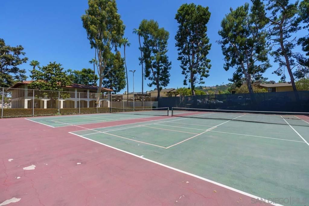 Image 14 of property listing at 6009 Rancho Mission Road 103, San Diego, CA 92108