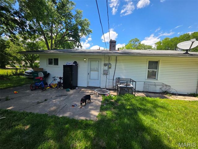 3 W Adams Drive, Cahokia, IL 62206