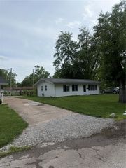 3 W Adams Drive, Cahokia, IL 62206