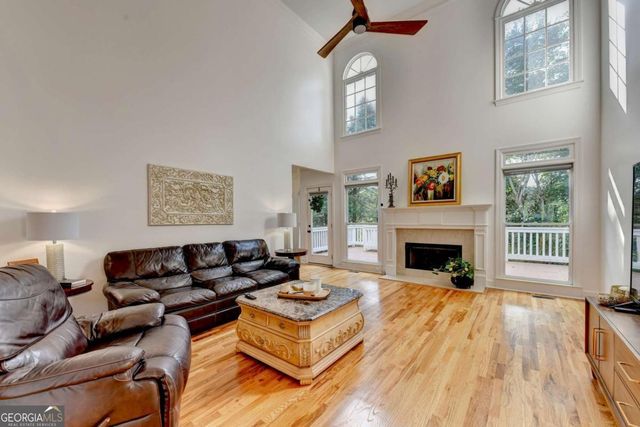 5955 Ettington Drive, Suwanee, GA 30024