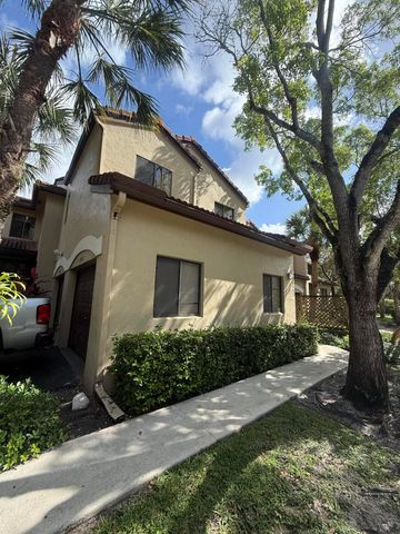 10547 NW 10th Street C-128, Plantation, FL 33322