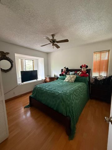 10547 NW 10th Street C-128, Plantation, FL 33322