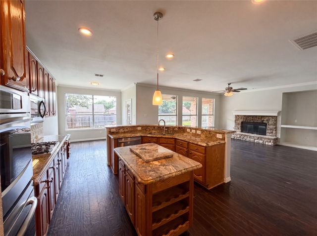 2211 Dana Drive, Flower Mound, TX 75028