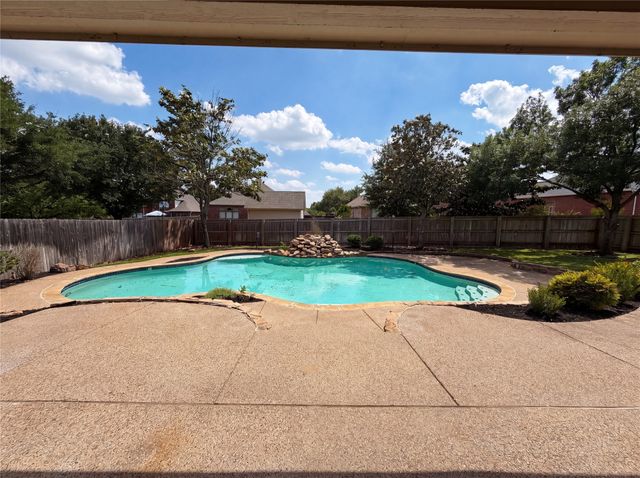 2211 Dana Drive, Flower Mound, TX 75028
