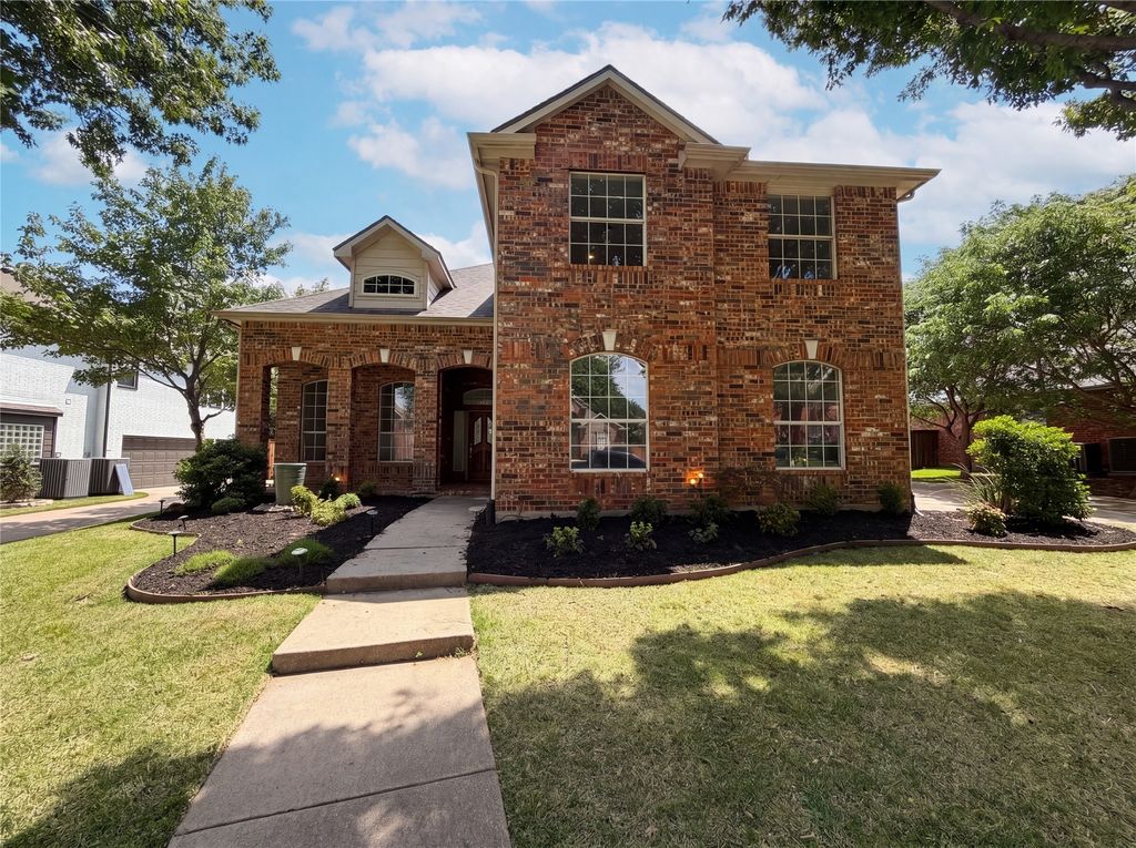 2211 Dana Drive, Flower Mound, TX 75028