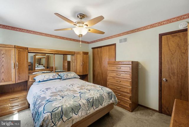 1946 BERGDOLL, Boothwyn, PA 19061