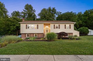 1946 BERGDOLL, Boothwyn, PA 19061