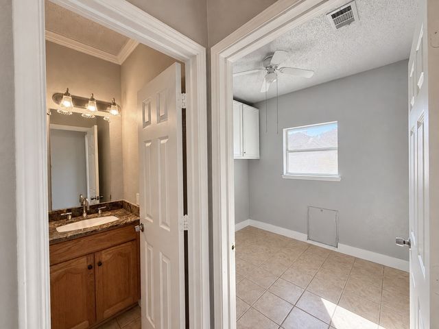 5709 Parkwood Trail, Haltom City, TX 76137