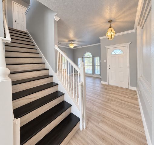 5709 Parkwood Trail, Haltom City, TX 76137