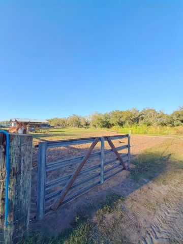 5062 NE 122nd Drive, Okeechobee, FL 34972