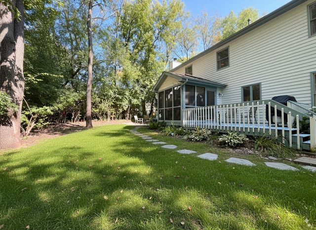 462 Kelly Lane, Crystal Lake, IL 60012
