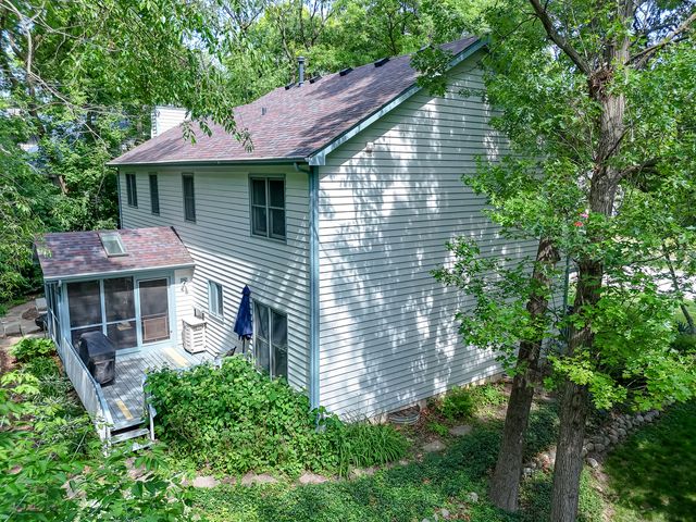 462 Kelly Lane, Crystal Lake, IL 60012