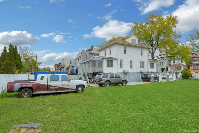 511 Beach Avenue, Bronx, NY 10473