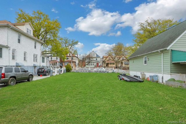 511 Beach Avenue, Bronx, NY 10473