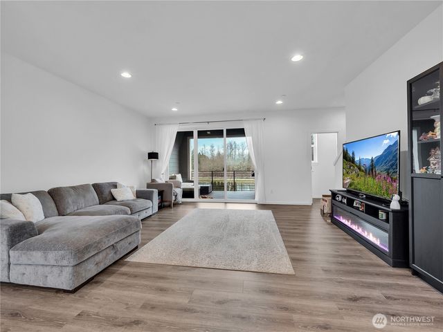 31822 Valley Vista St, Carnation, WA 98014