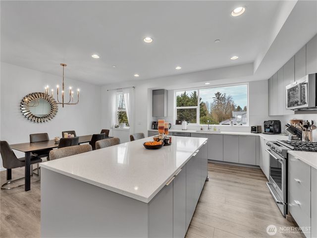 31822 Valley Vista St, Carnation, WA 98014