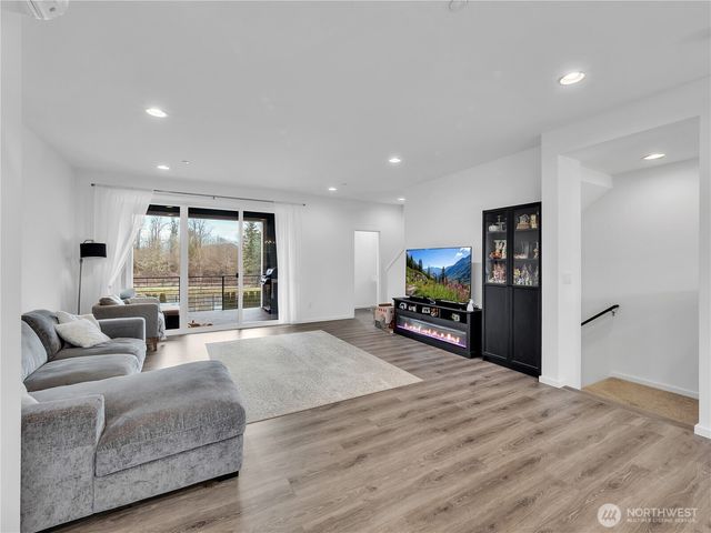 31822 Valley Vista St, Carnation, WA 98014