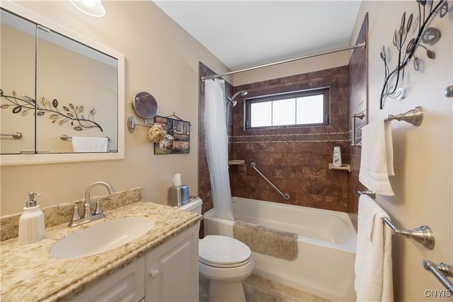 650 Patio Circle Drive, Oneida, NY 13421