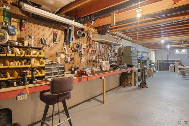 650 Patio Circle Drive, Oneida, NY 13421