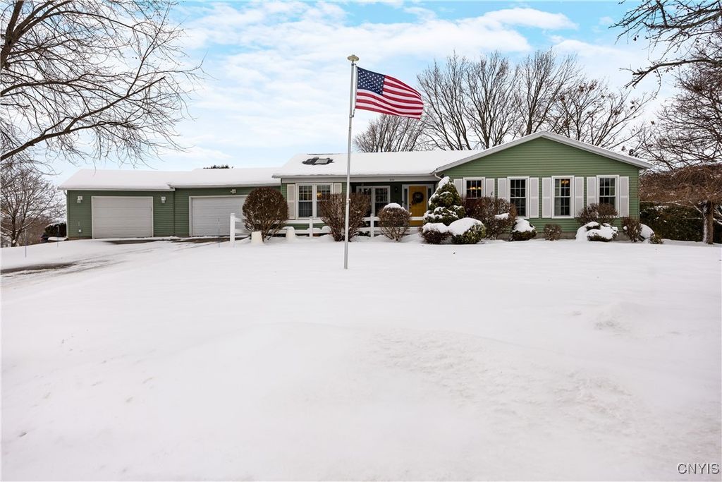 650 Patio Circle Drive, Oneida, NY 13421