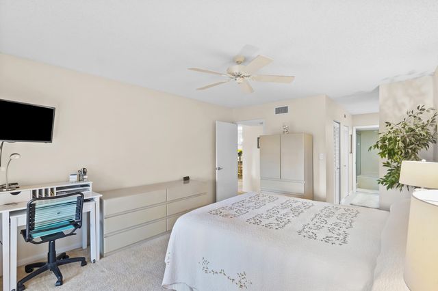 5186 Golfview Court 1913, Delray Beach, FL 33484