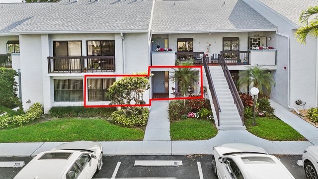 5186 Golfview Court 1913, Delray Beach, FL 33484