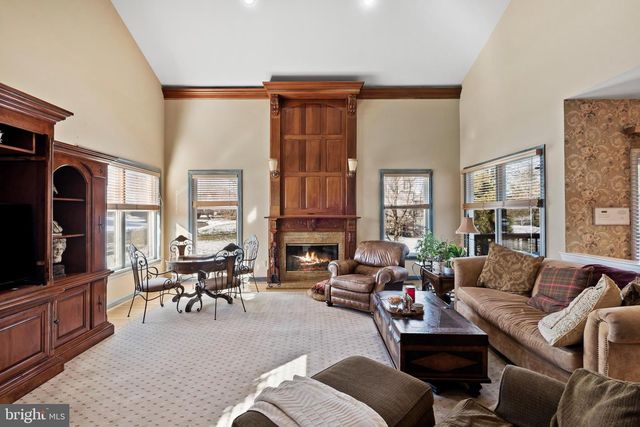 57 CROPWELL LN, Southampton, PA 18966