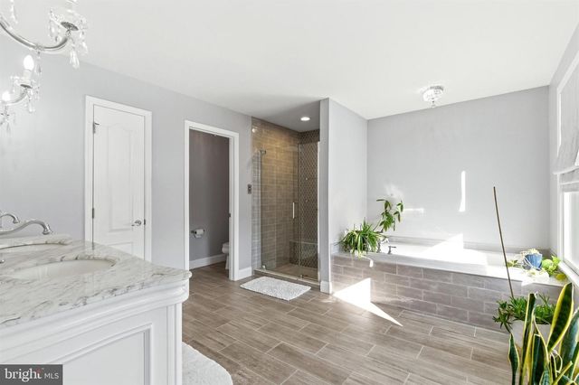 57 CROPWELL LN, Southampton, PA 18966