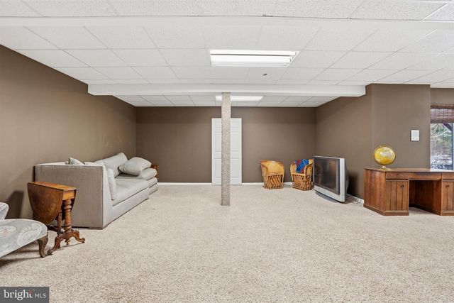 57 CROPWELL LN, Southampton, PA 18966