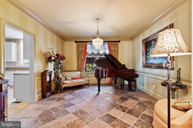 57 CROPWELL LN, Southampton, PA 18966