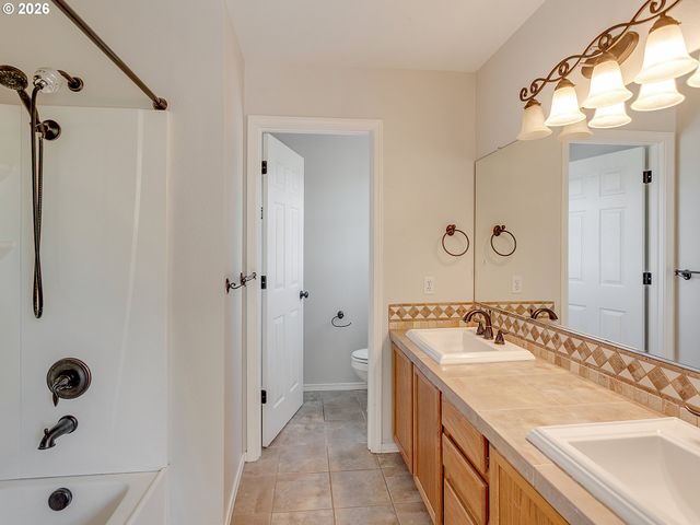 17897 Sw HANDLEY St, Sherwood, OR 97140