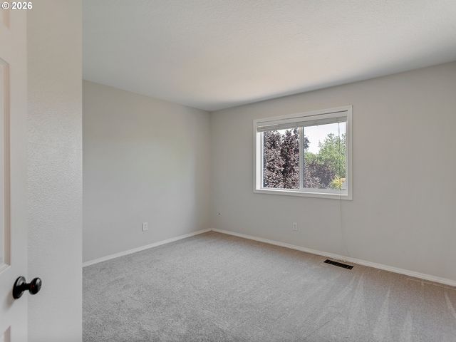 17897 Sw HANDLEY St, Sherwood, OR 97140