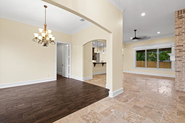 1704 Riviera, Longview, TX 75605
