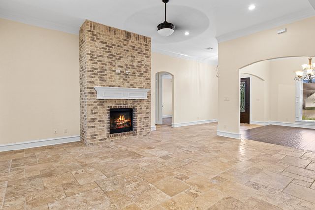 1704 Riviera, Longview, TX 75605