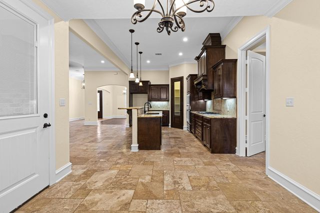 1704 Riviera, Longview, TX 75605