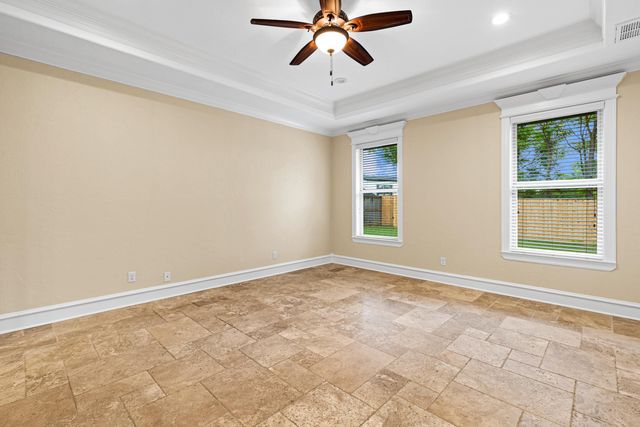 1704 Riviera, Longview, TX 75605