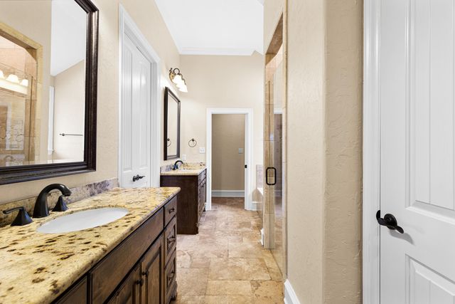 1704 Riviera, Longview, TX 75605