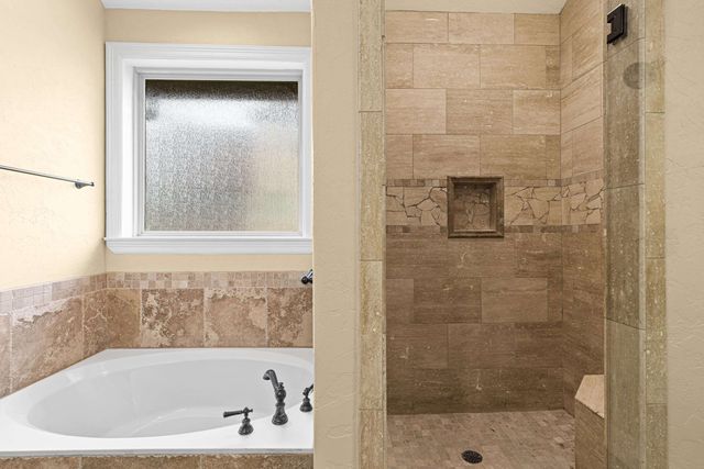 1704 Riviera, Longview, TX 75605