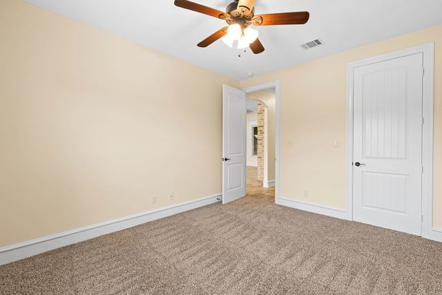 1704 Riviera, Longview, TX 75605