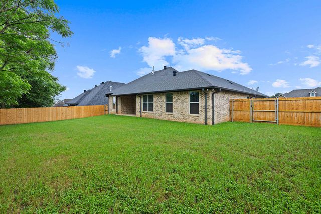1704 Riviera, Longview, TX 75605