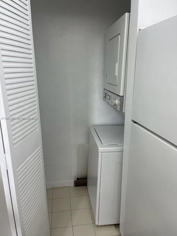 6020 NW 44th Street 406, Lauderhill, FL 33319