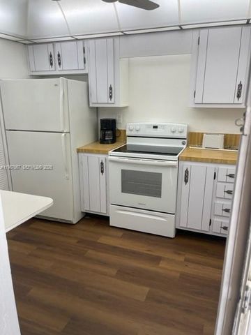 6020 NW 44th Street 406, Lauderhill, FL 33319