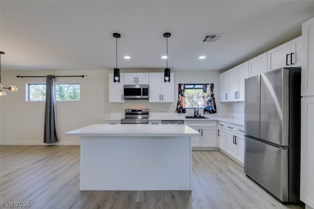 2211 Frontier Ave Avenue, Las Vegas, NV 89106