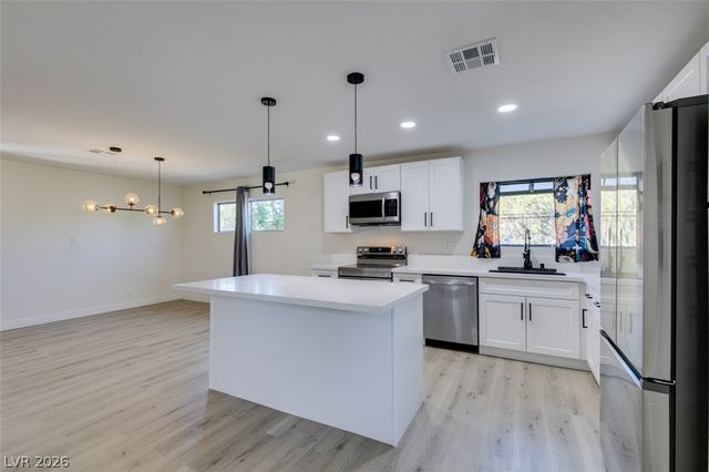 2211 Frontier Ave Avenue, Las Vegas, NV 89106