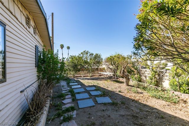2211 Frontier Ave Avenue, Las Vegas, NV 89106
