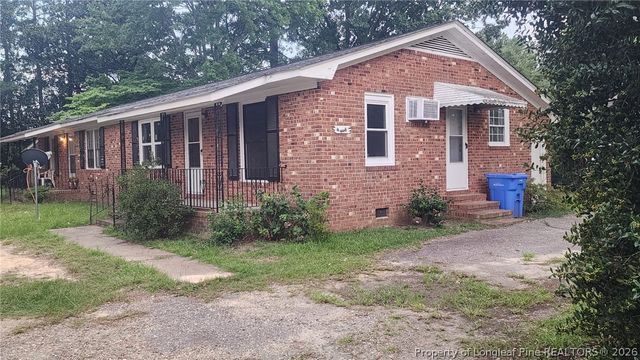 4916 Rosehill Road, Fayetteville, NC 28311