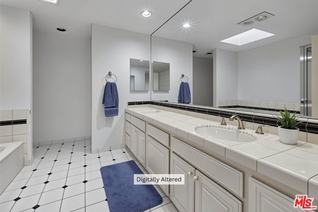 1121 Princeton Street 5, Santa Monica, CA 90403