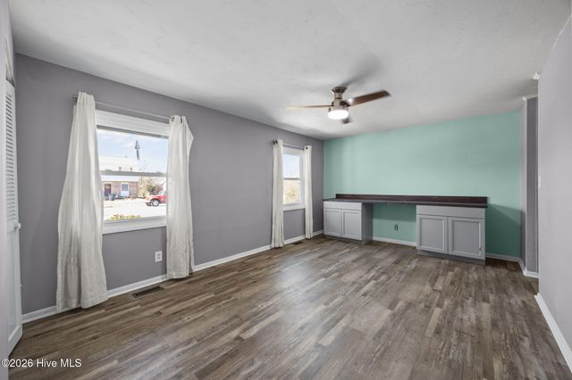 1414 Davis Street, Jacksonville, NC 28540