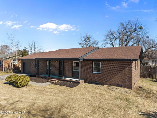 1414 Davis Street, Jacksonville, NC 28540